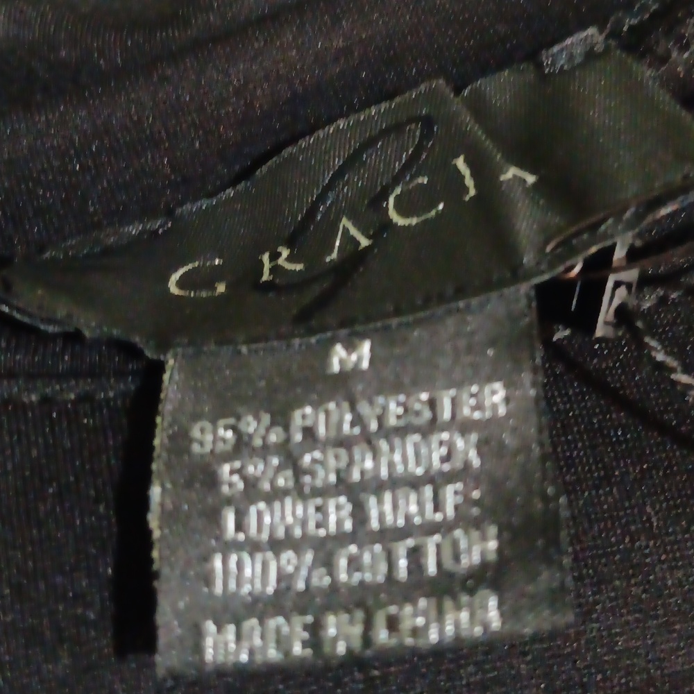 GRACIA. BLACK TEE SHIRT TOP W/ ATTACHED HIGH/LOW TRAIN SIZE M. - Picture 11 of 12